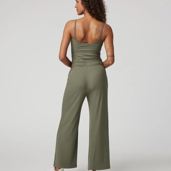NWT Vuori Pose Henley Jumpsuit - Dark Metal - retail $148 - XS, S - Picture 2 of 2